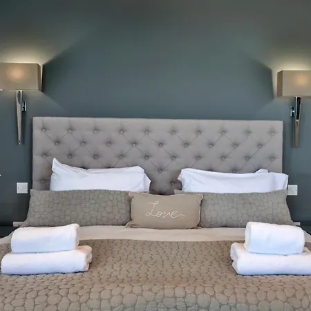 Finest Retreats - The Penthouse, * סקארבורו