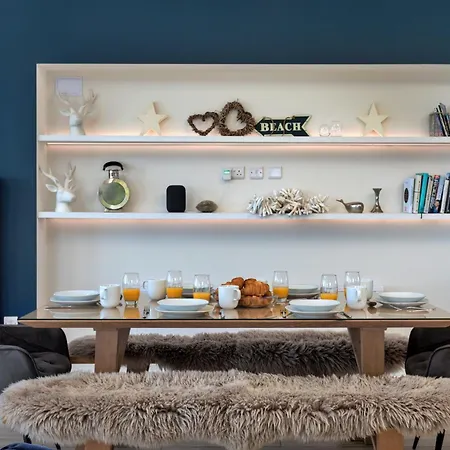 Finest Retreats - The Penthouse, *